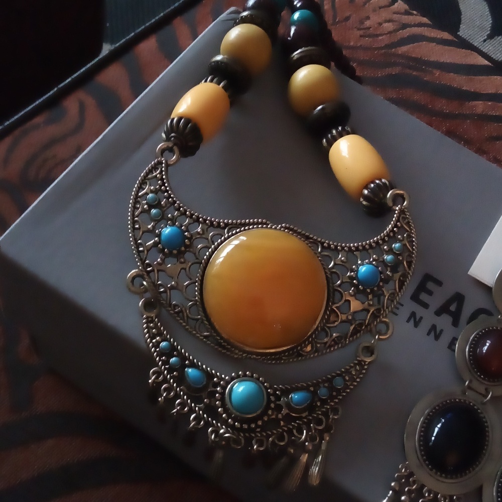 Jewelry - Picture 2 of 5